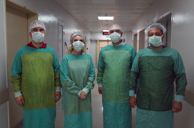 2 yaşındaki bebek hava ambulansıyla hayata tutundu